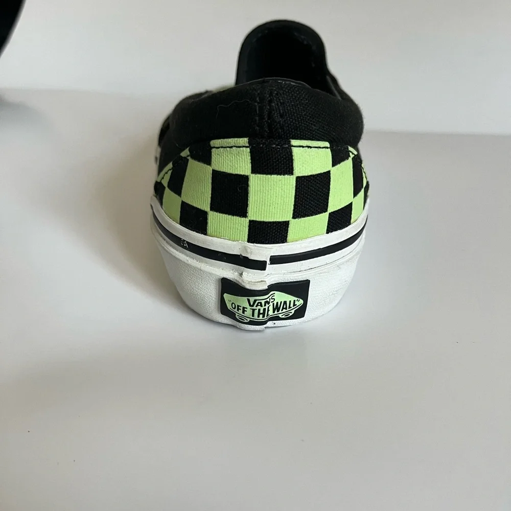 Vans Classic Slip-On Glow Checkerboard Black/Green - Picture 13 of 16